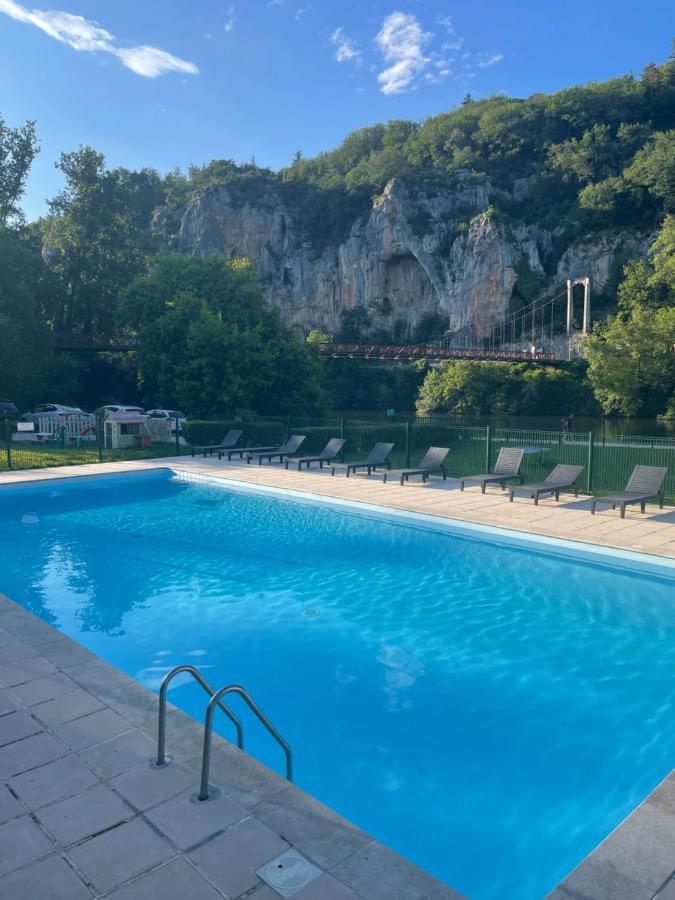 Hotel Restaurant Les Falaises Bouziès Eksteriør billede