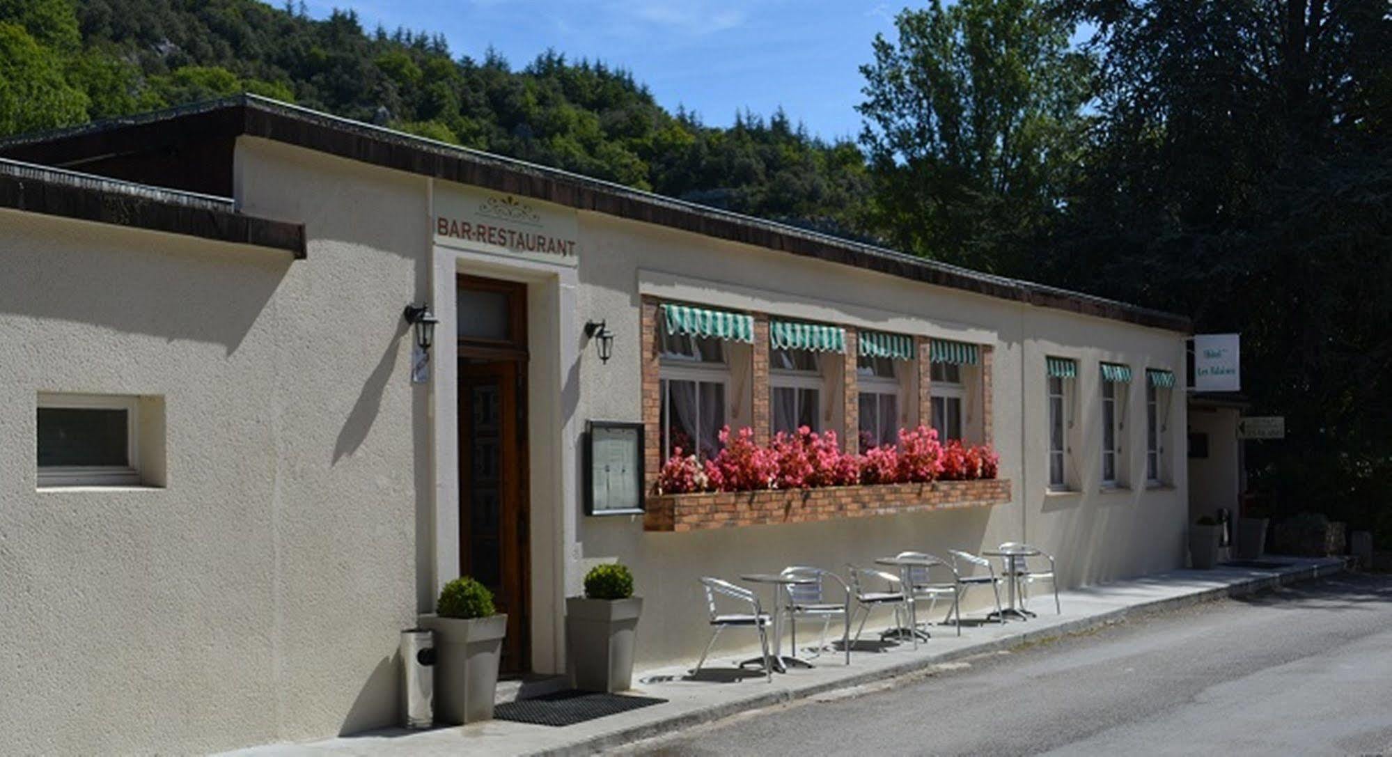 Hotel Restaurant Les Falaises Bouziès Eksteriør billede